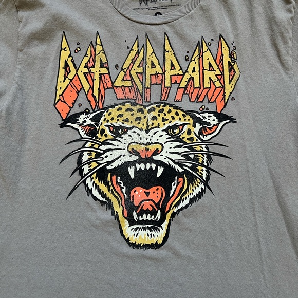 Def Leppard Graphic Tee - Gray with Leopard Head - Picture 2 of 5